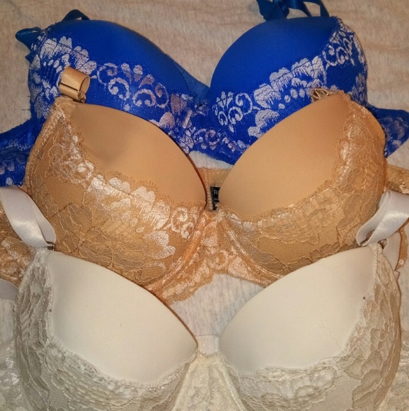 3 Bra Set - Picture 2 of 2